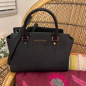 Michael Kors leather purse